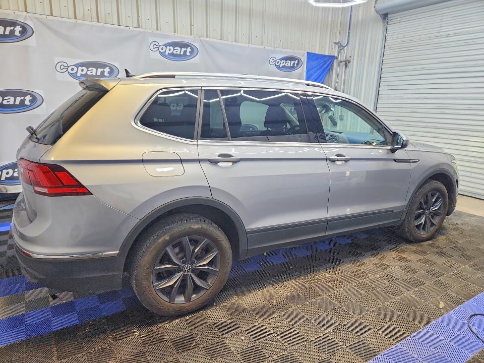 2024 Volkswagen Tiguan VIN 3VV3B7AX4RM001532 COPART salvage auction — SIDE, Fl - Cert Of Title Slvg Rebuildable, sold $9,000 on 2026-08-25 (photo 3)