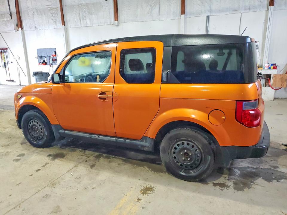 2006 Honda Element VIN 5J6YH28746L006393 COPART salvage auction — NORMAL WEAR, Ky - Certificate Of Title, sold $300 on 2026-09-04 (photo 2)
