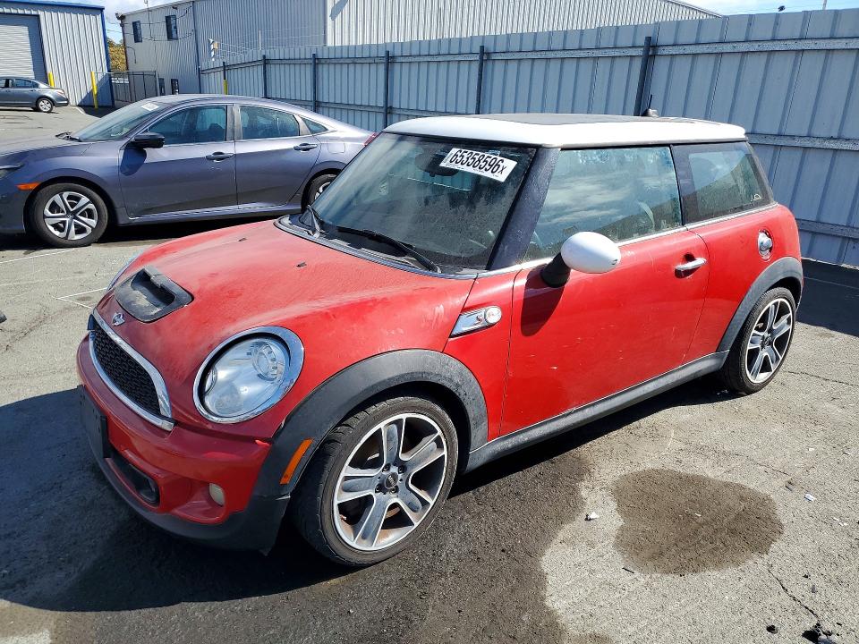 2013 Mini Cooper VIN WMWSV3C55DT394034 COPART salvage auction — MECHANICAL, Ca - Dis/Dlr/Exp Only Clean Title, sold $500 on 2026-08-25 (photo 1)