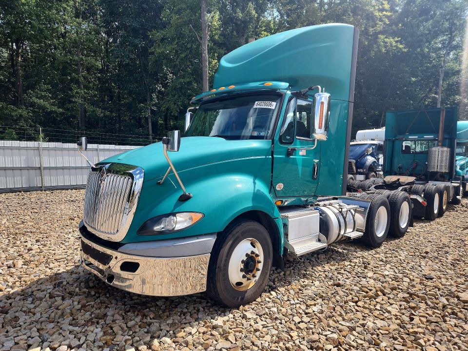 2016 International Prostar VIN 1HSDJAPR6GH030082 — COPART salvage auction photo
