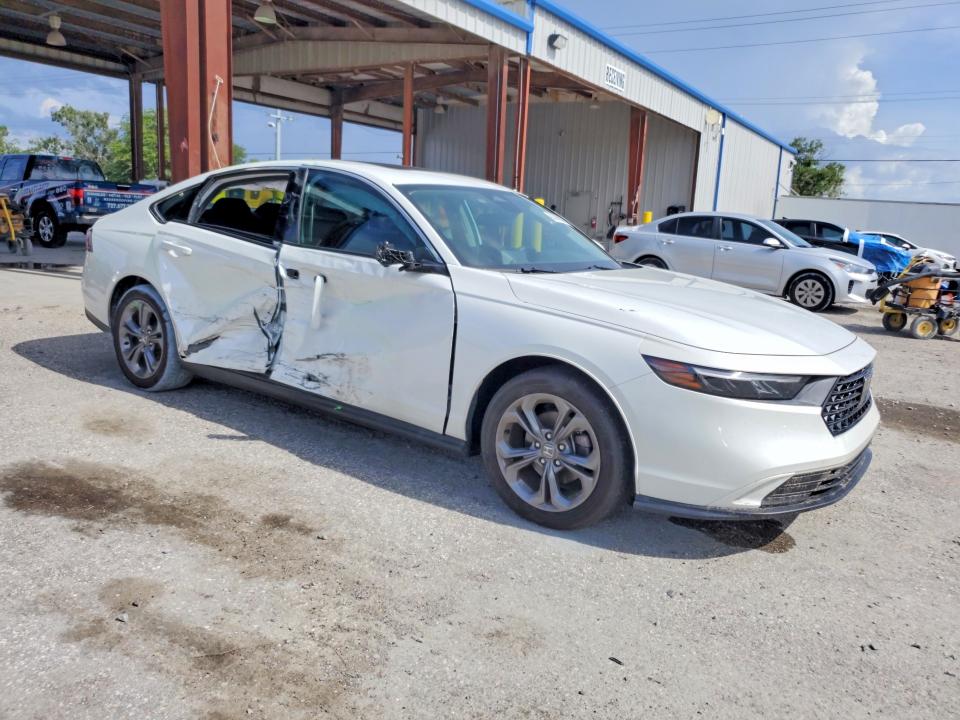 2023 Honda Accord VIN 1HGCY1F30PA019702 COPART salvage auction — SIDE, Fl - Cert Of Title Slvg Rebuildable, sold $8,900 on 2026-08-21 (photo 4)