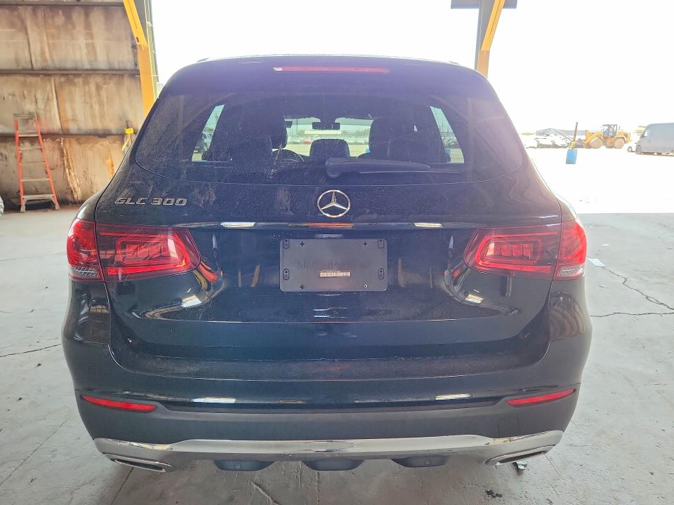 2020 Mercedes-benz Glc VIN WDC0G8DB4LF694399 COPART salvage auction — NORMAL WEAR, Az - Certificate Of Title, sold $10,000 on 2026-08-17 (photo 6)