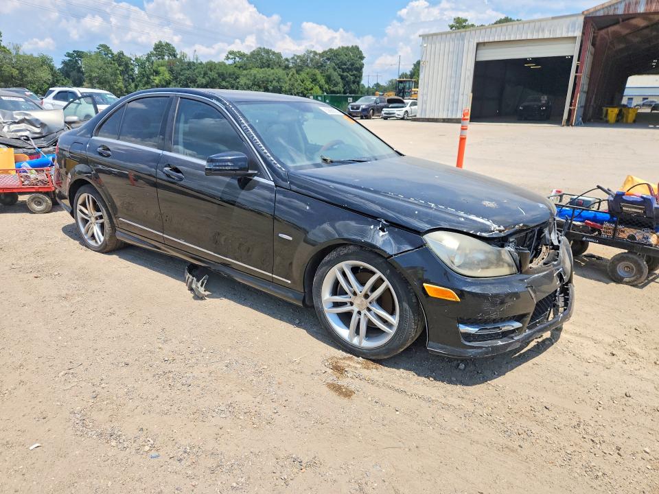 2012 Mercedes-benz C class VIN WDDGF4HB7CR220879 COPART salvage auction — FRONT END, La - Certificate Of Title, sold $400 on 2026-08-14 (photo 4)