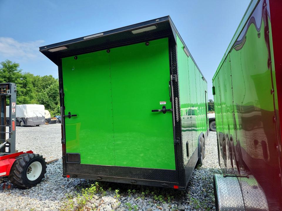 2025 Diamond cargo Enclosed cargo VIN 53NBE2423S1111502 COPART salvage auction — MINOR DENT/SCRATCHES, TN - CERTIFICATE OF TITLE, sold $7,100 on 2026-09-15 (photo 3)