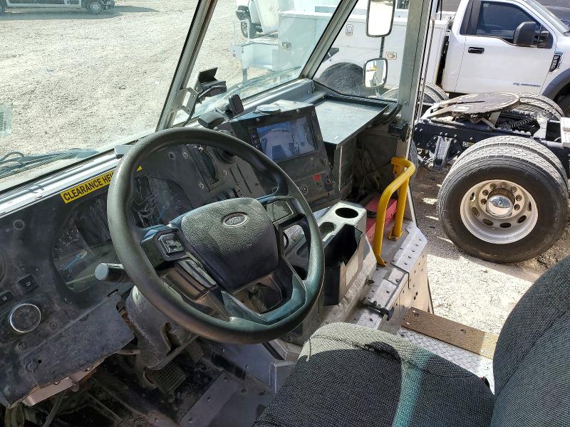 2021 Ford F59 VIN 1F65F5KNXM0A01904 COPART salvage auction — MINOR DENT/SCRATCHES, TX - CERTIFICATE OF TITLE, sold $23,000 on 2026-09-15 (photo 8)