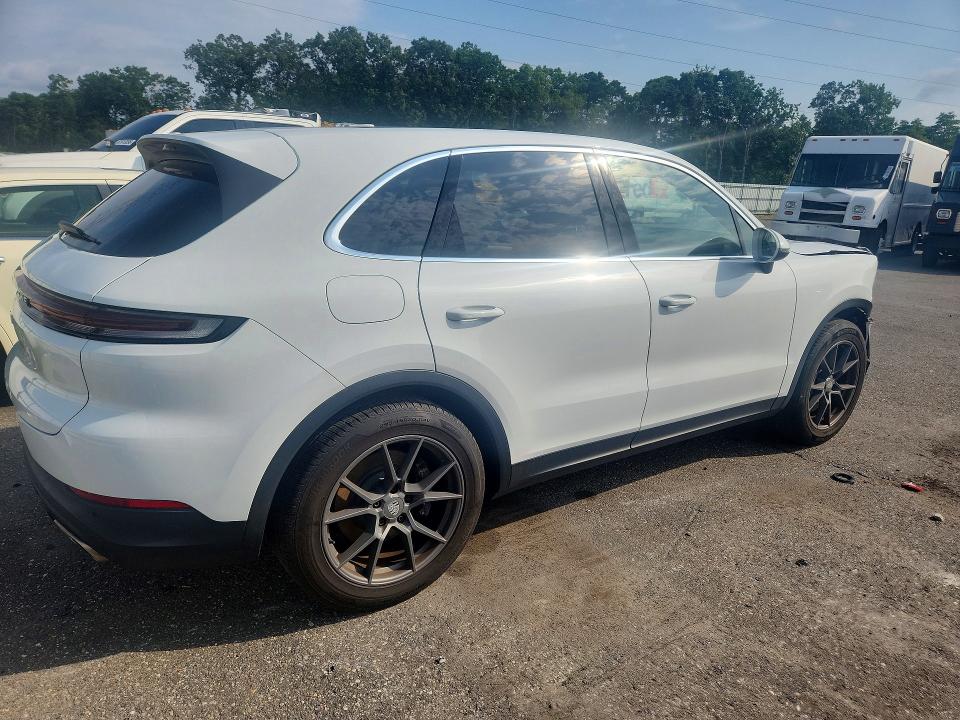 2024 Porsche Cayenne VIN WP1AA2AYXRDA01761 COPART salvage auction — FRONT END, NJ - CERT OF TITLE-SALVAGE, sold $29,750 on 2026-09-15 (photo 3)