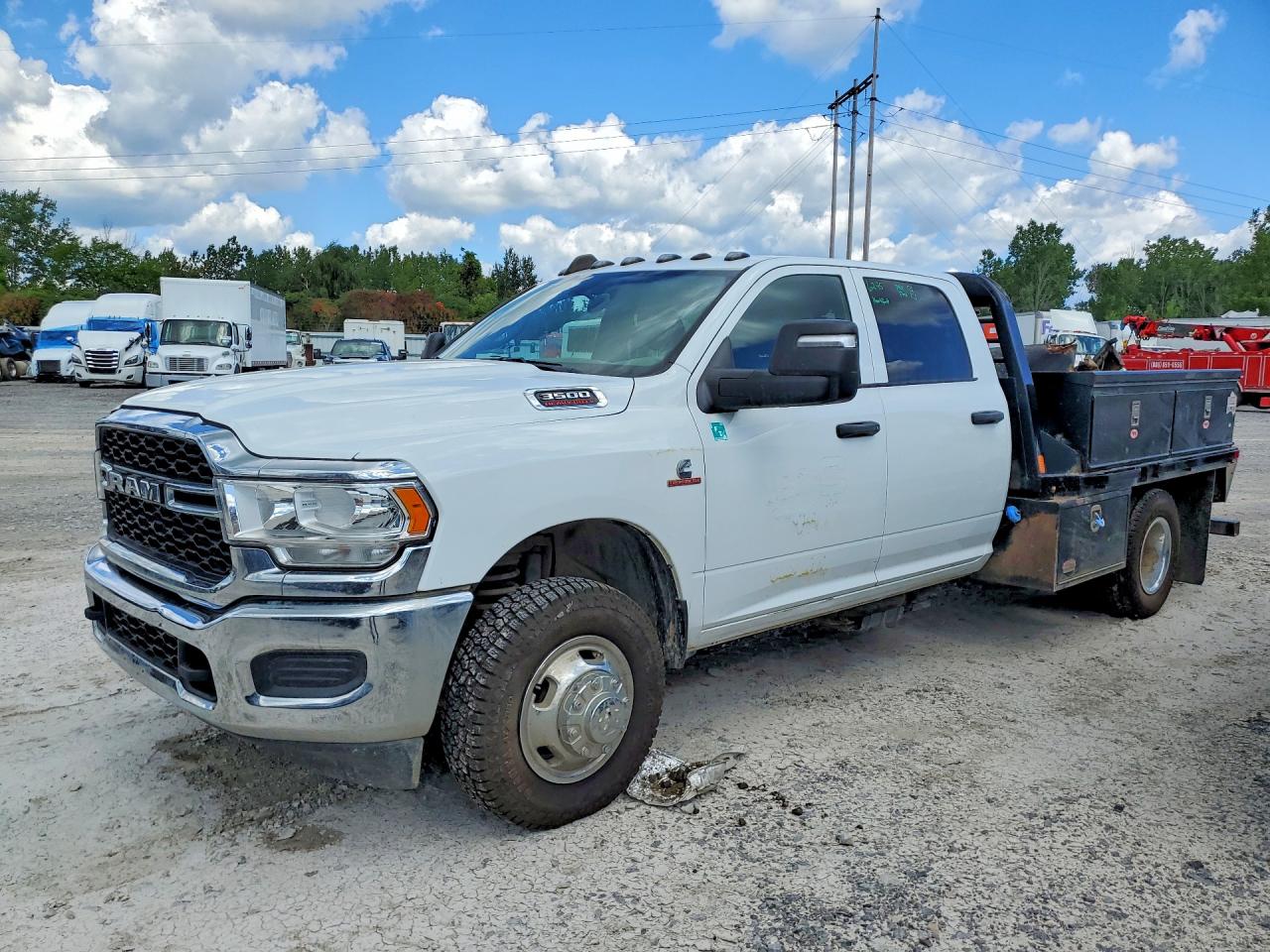 2024 Ram 3500 VIN 3C7WRTCL7RG274413 — COPART salvage auction photo