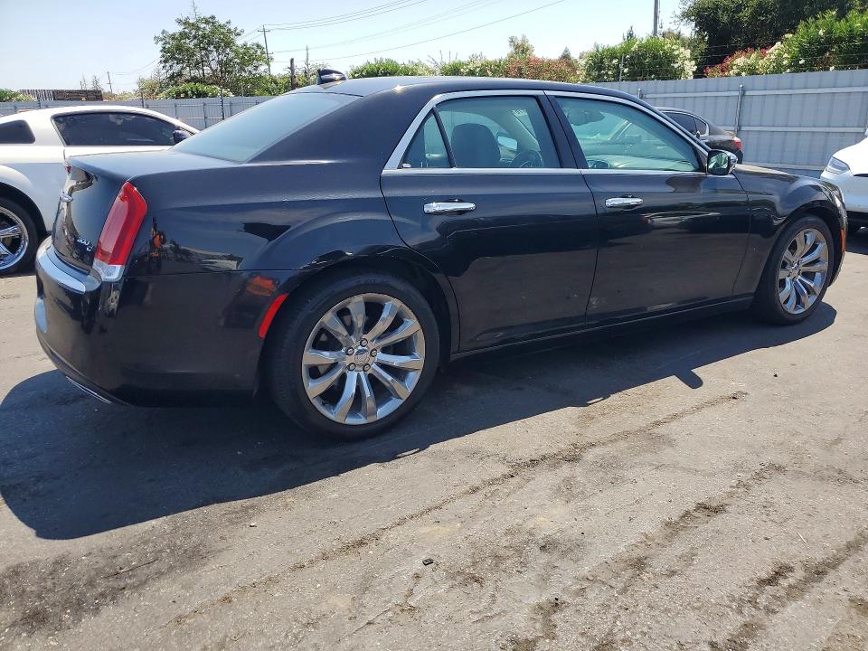 2017 Chrysler 300 VIN 2C3CCAEG7HH668003 COPART salvage auction — MINOR DENT/SCRATCHES, CA - DIS/DLR/EXP ONLY CLEAN TITLE, sold $10,300 on 2026-08-11 (photo 3)