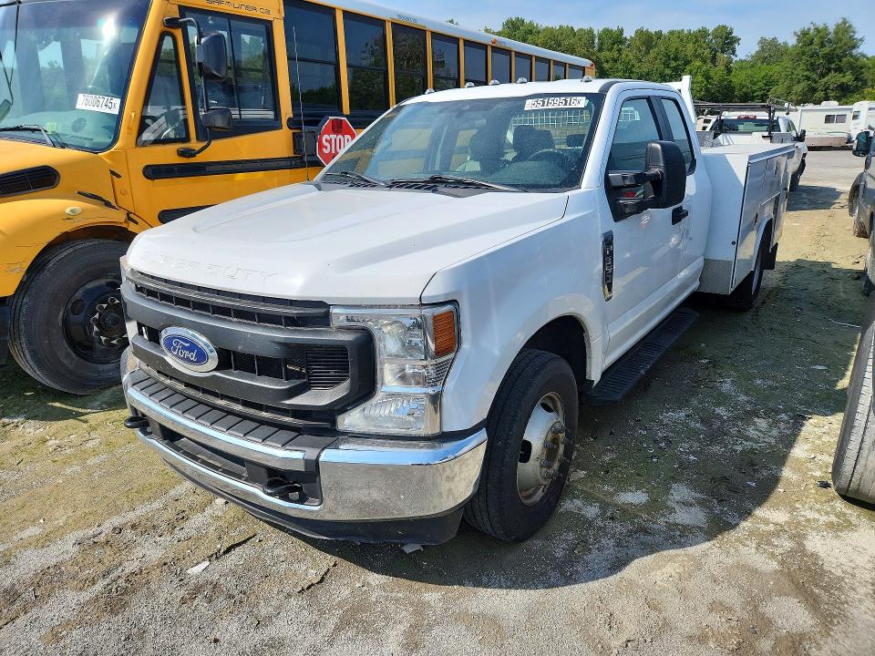 2021 Ford F-350 super duty VIN 1FD8X3G69MEC39318 — COPART salvage auction photo