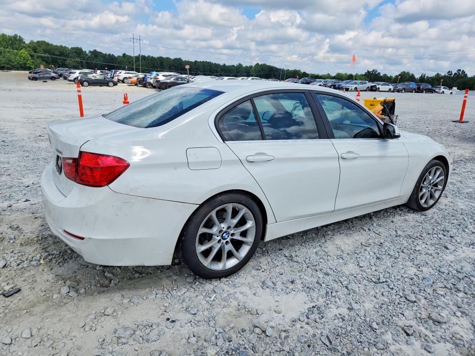 2015 BMW VIN WBA3B1C57FK137905 COPART salvage auction — MINOR DENT/SCRATCHES, Ga - Certificate Of Title, sold $700 on 2026-08-10 (photo 3)