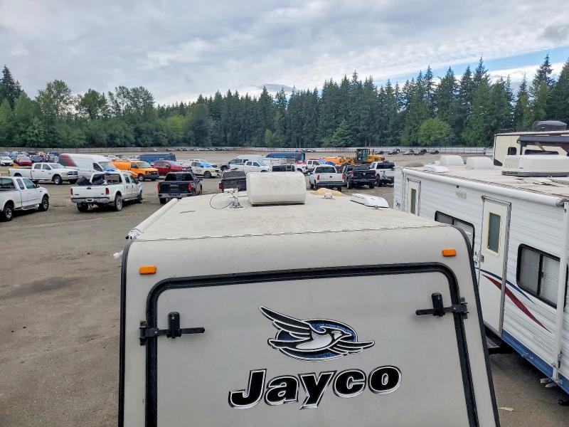 2014 Jay Jayfeather VIN 1UJBJHAH0E1JZ0540 COPART salvage auction — ROOF, WA - BILL OF SALE, sold $750 on 2026-09-17 (photo 9)