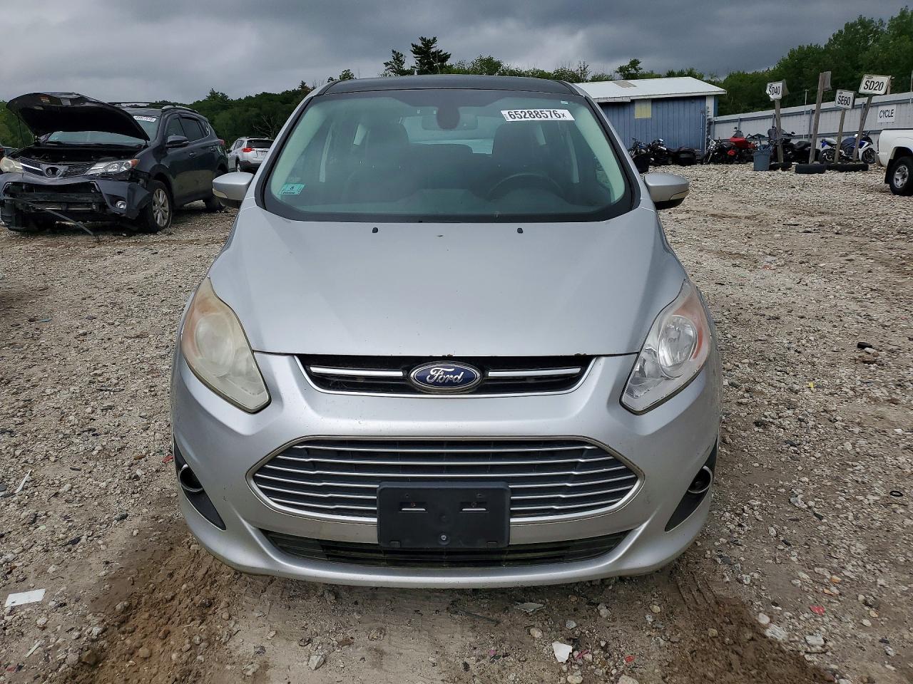2013 Ford C-max VIN 1FADP5CU5DL557683 COPART salvage auction — Minor Dent/Scratches, MA - CERT OF TITLE-RECONSTRCTD COLL, sold $1,400 on 2026-09-03 (photo 5)