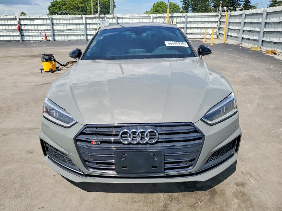 2019 Audi Rs5 VIN WAUB4CF50KA093209 COPART salvage auction — WATER/FLOOD, FL, sold $4,750 on 2026-10-09 (photo 5)
