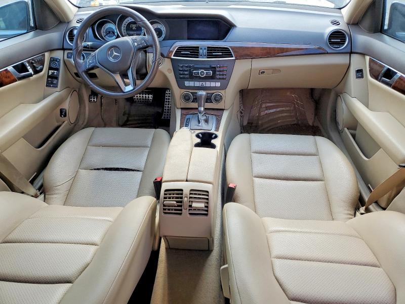 2014 Mercedes-benz C-klasse VIN WDDGF4HB0EA954653 COPART salvage auction — WATER/FLOOD, Tx - Salvage Title-Flood Damage, sold $500 on 2026-08-07 (photo 8)