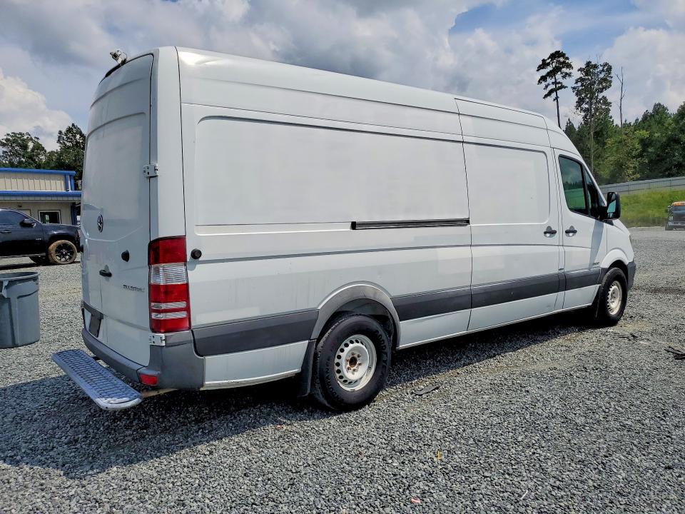 2016 Mercedes-Benz Sprinter VIN WD3PE8DD6GP248762 COPART salvage auction — NORMAL WEAR, Nc - Dealer Only Clean Title, sold $4,550 on 2026-09-18 (photo 3)