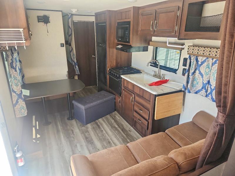 2021 Jaycee Jay flight VIN 1UJBJ0BN0L17V0401 COPART salvage auction — HAIL, TX - CERTIFICATE OF TITLE, sold $4,650 on 2026-09-22 (photo 6)