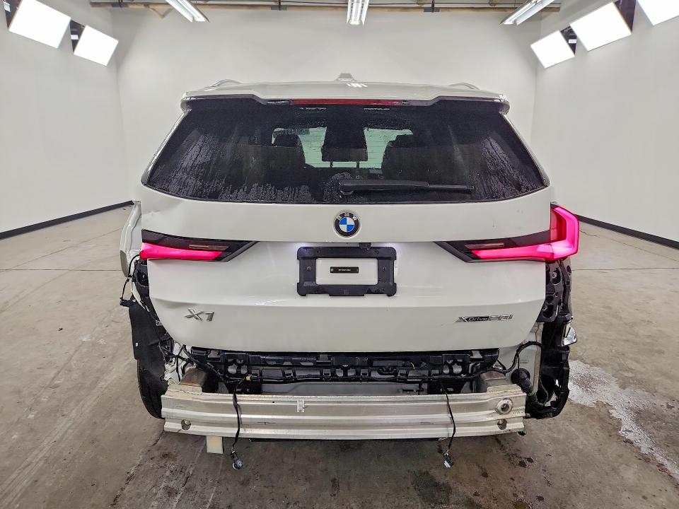 2026 BMW X1 VIN WBX73EF04T5470908 COPART salvage auction — REAR END, Il - Certificate Of Title, sold $21,600 on 2026-08-17 (photo 6)
