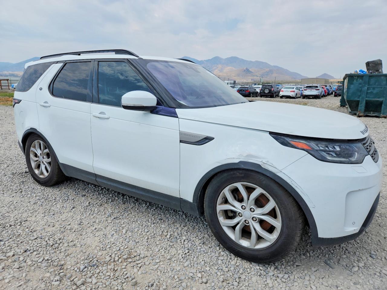 2017 Land rover Discovery VIN SALRGBBV1HA046989 COPART salvage auction — Minor Dent/Scratches, UT - CERTIFICATE OF TITLE, sold $3,750 on 2026-09-04 (photo 4)