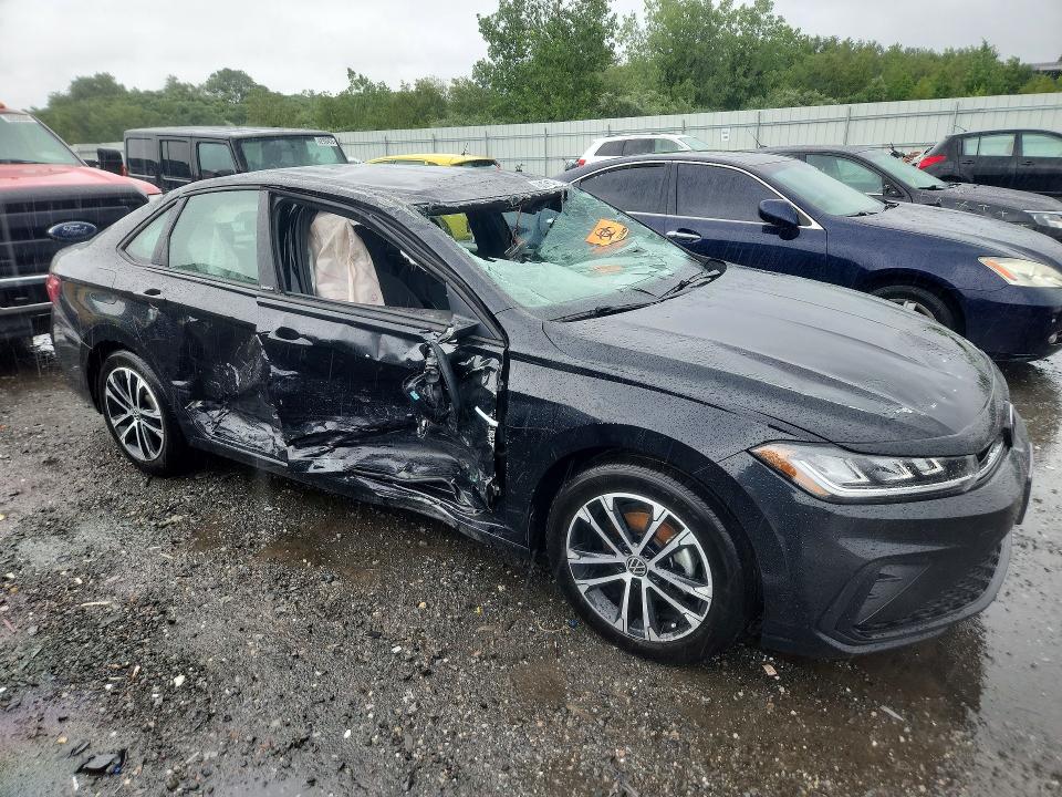 2025 Volkswagen Jetta VIN 3VWBX7BU1SM077566 COPART salvage auction — SIDE, Fl - Certificate Of Title, sold $525 on 2026-08-19 (photo 4)