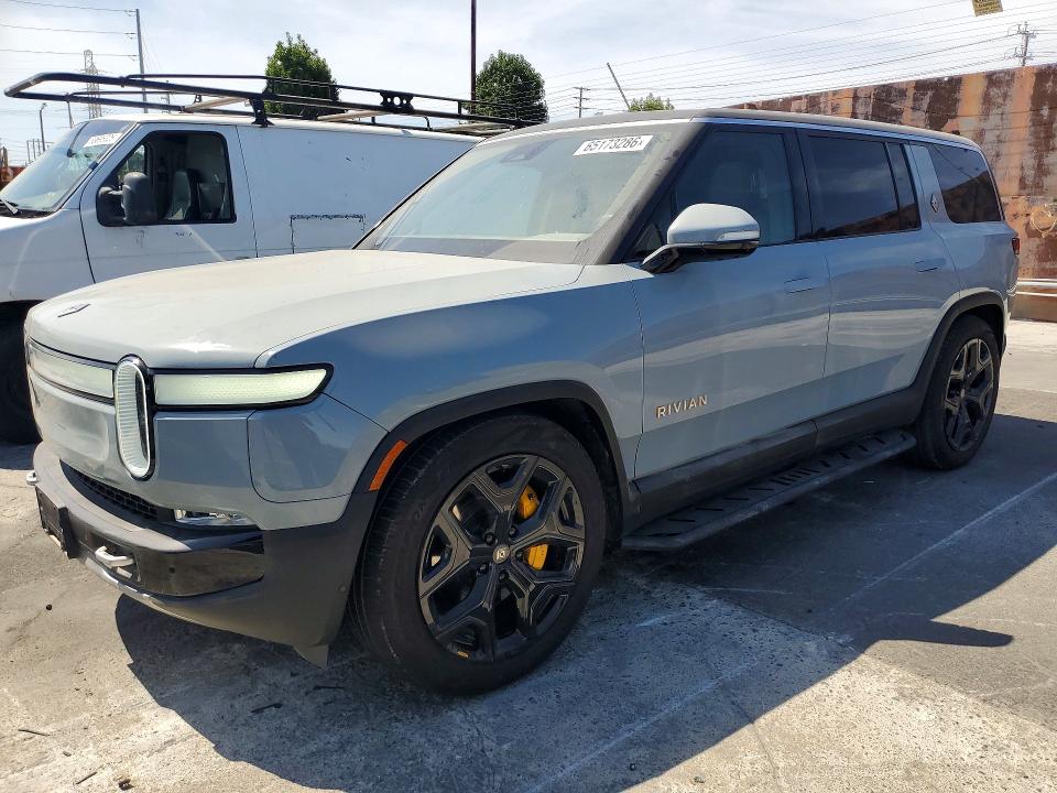 2023 Rivian R1s VIN 7PDSGABA8PN029509 — COPART salvage auction photo