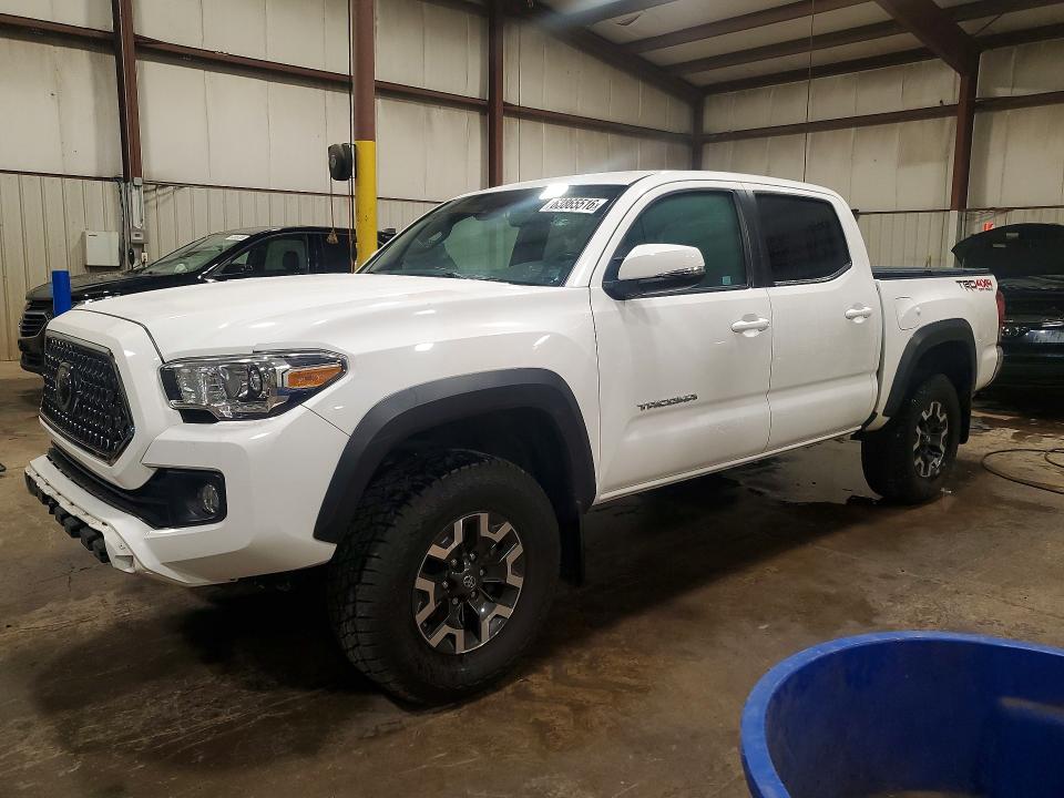 2019 Toyota Tacoma VIN 3TMCZ5AN2KM197876 — COPART salvage auction photo