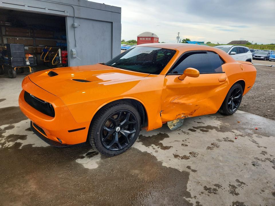 2018 Dodge Challenger VIN 2C3CDZBT1JH251852 — COPART salvage auction photo