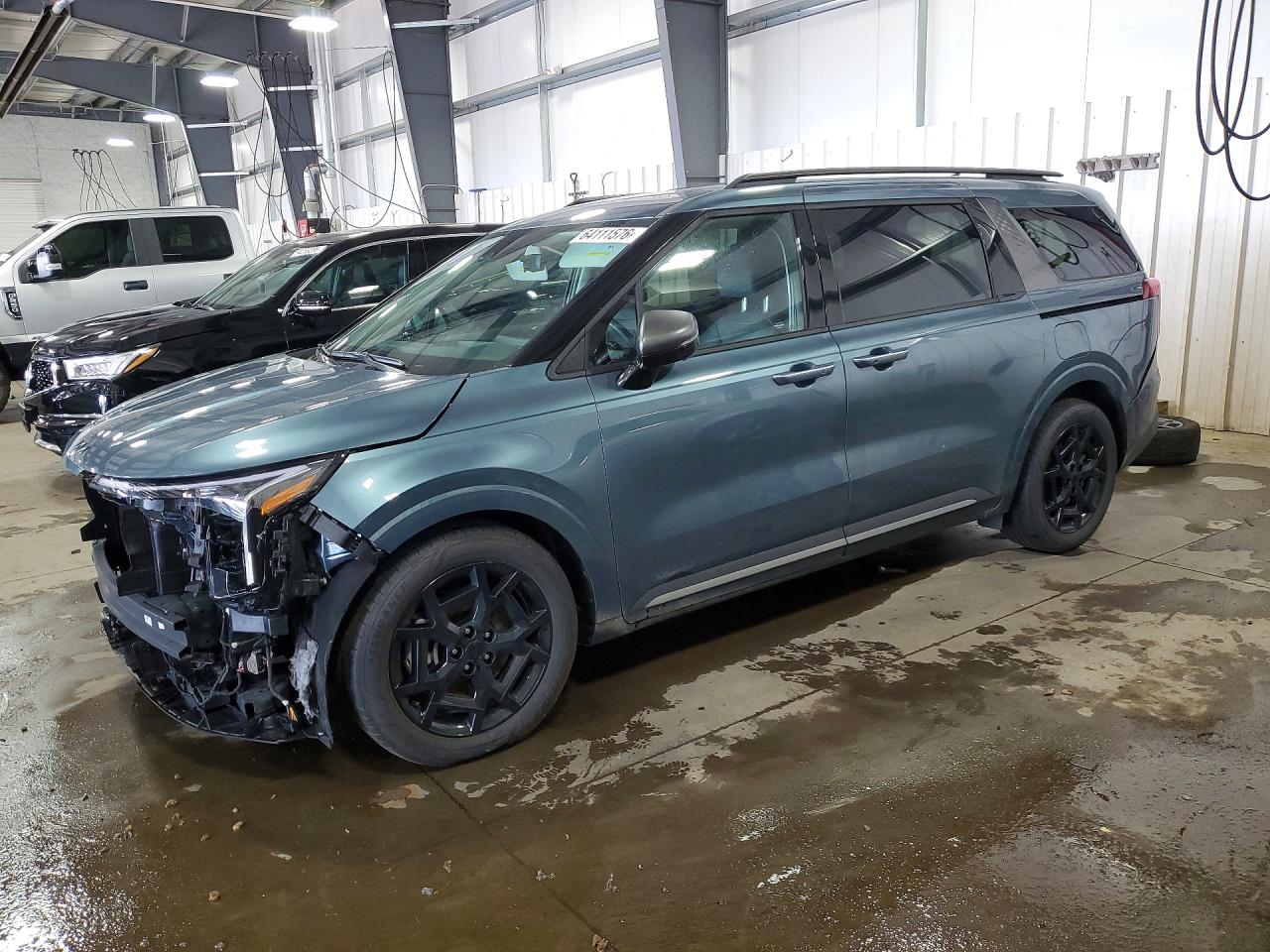 2026 Kia Carnival VIN KNDNE5K30T6582677 — COPART salvage auction photo