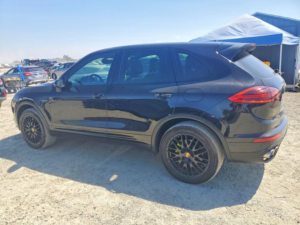 2016 Porsche Cayenne VIN WP1AE2A28GLA58589 COPART salvage auction — MINOR DENT/SCRATCHES, Ca - Dis/Dlr/Exp Only Clean Title, sold $2,200 on 2026-08-11 (photo 2)
