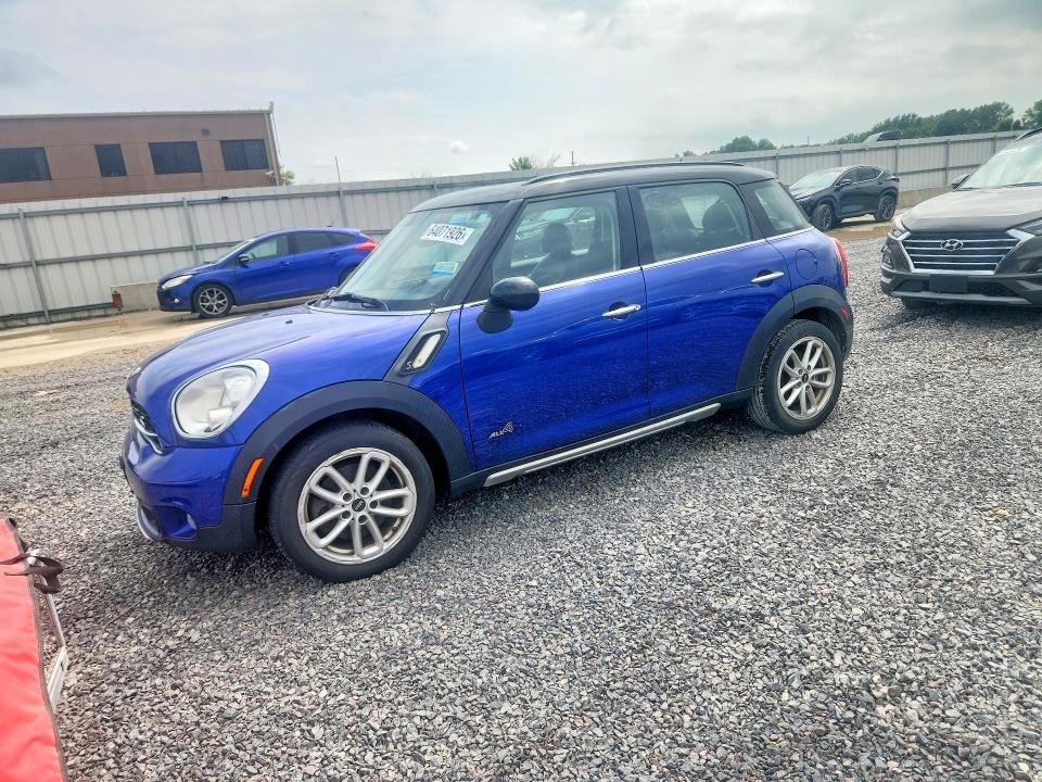 2016 Mini Cooper VIN WMWZC5C52GWU01332 COPART salvage auction — MINOR DENT/SCRATCHES, MT - CERTIFICATE OF TITLE (P), sold $2,550 on 2026-09-08 (photo 1)