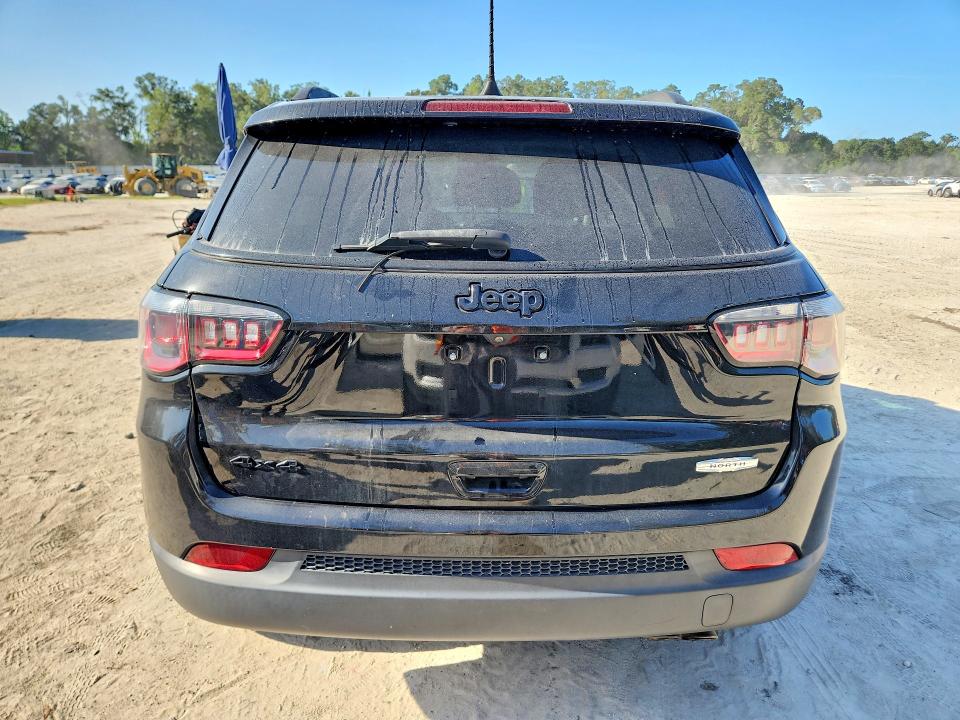 2020 Jeep Compass VIN 3C4NJDAB7LT245847 COPART salvage auction — MINOR DENT/SCRATCHES, FL - CERTIFICATE OF TITLE, sold $9,200 on 2026-08-25 (photo 6)