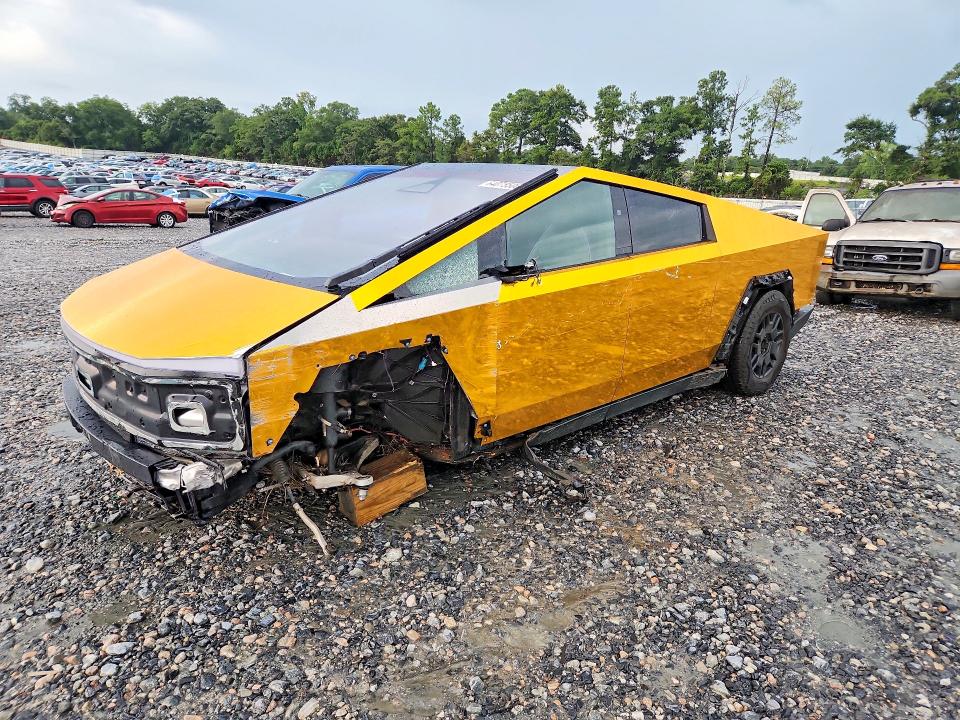 2025 Tesla Cybertruck VIN 7G2CEHEE9SA075778 COPART salvage auction — FRONT END, Ga - Cert Of Title-Salvage, sold $32,500 on 2026-09-03 (photo 1)