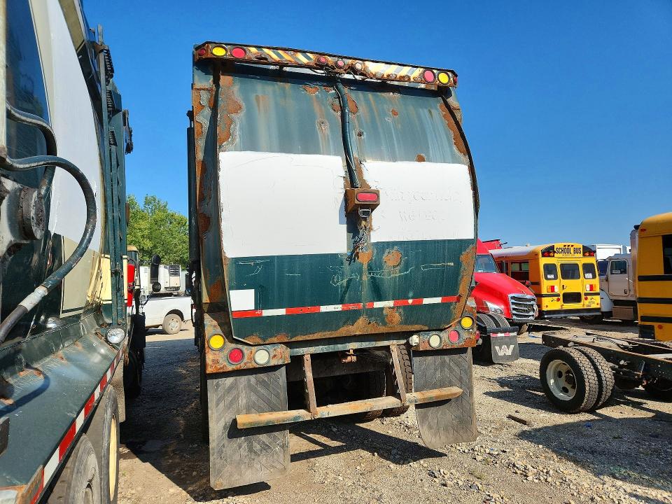 2007 VIN 1M2AC08C87M014463 COPART salvage auction — STRIPPED, FL - CERTIFICATE OF DESTRUCTION, sold $450 on 2026-09-17 (photo 2)