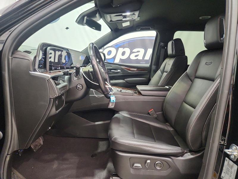 2023 Cadillac Escalade VIN 1GYS3JKT6PR439149 COPART salvage auction — MINOR DENT/SCRATCHES, Ca - Dis/Dlr/Exp Only Clean Title (P), sold $39,500 on 2026-08-28 (photo 7)