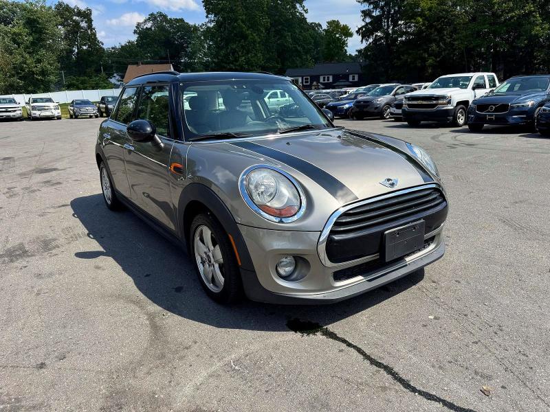 2018 Mini Cooper VIN WMWXU1C51J2F79425 COPART salvage auction — MINOR DENT/SCRATCHES, Ma - Certificate Of Title, sold $3,800 on 2026-09-03 (photo 4)