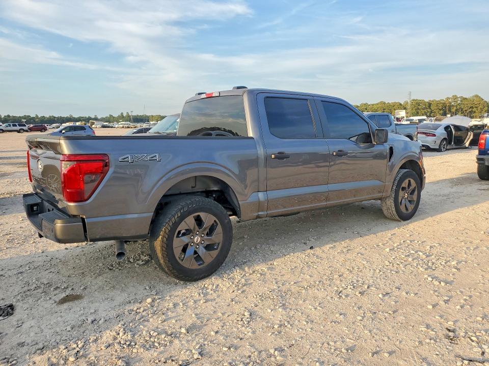2025 Ford F-150 VIN 1FTEW2LP8SKE91627 COPART salvage auction — FRONT END, Salvage Title, sold $17,800 on 2026-09-04 (photo 3)