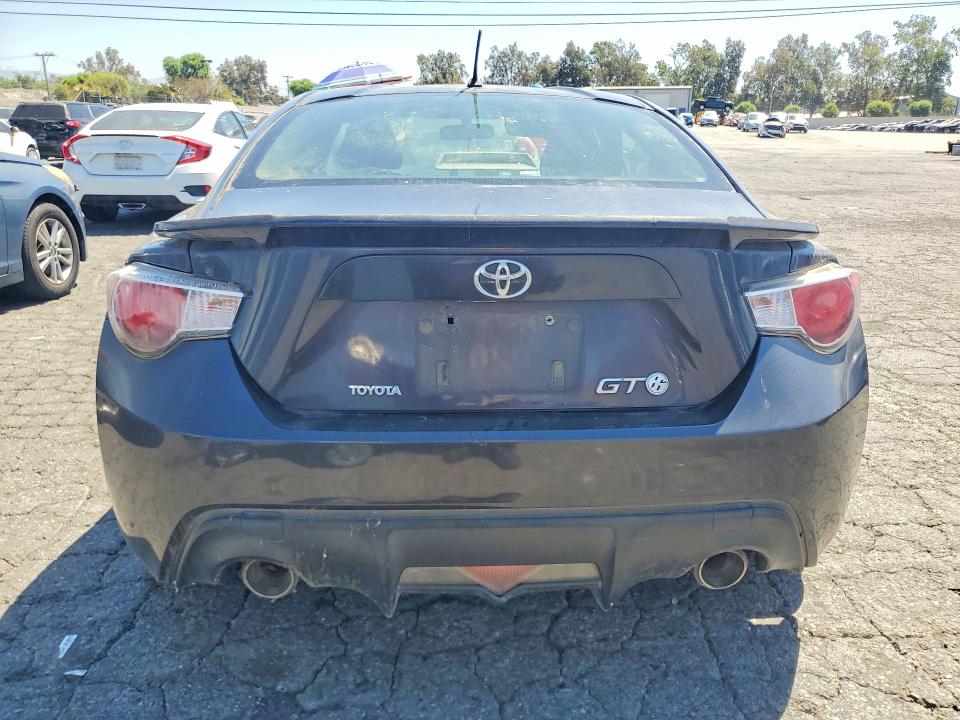 2013 Scion Fr-s VIN JF1ZNAA18D1725969 COPART salvage auction — MINOR DENT/SCRATCHES, CA - APP FOR DUP CLEAN OR AC, sold $1,550 on 2026-08-23 (photo 6)