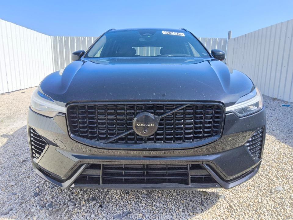 2024 Volvo Xc60 VIN YV4H60DJ2R1847353 COPART salvage auction — MINOR DENT/SCRATCHES, FL - CERTIFICATE OF TITLE (P), sold $44,000 on 2026-08-21 (photo 5)