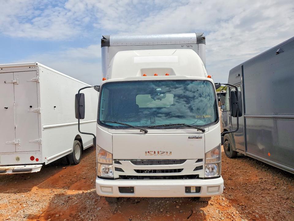 2022 Isuzu Npr VIN 54DC4W1D3NS202621 COPART salvage auction — MINOR DENT/SCRATCHES, Ok - Certificate Of Title, sold $14,985 on 2026-09-15 (photo 5)