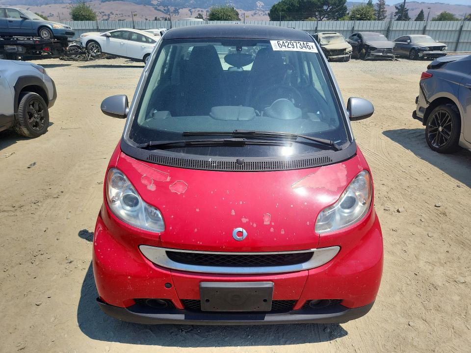 2009 Smart Fortwo VIN WMEEJ31X09K295118 COPART salvage auction — MINOR DENT/SCRATCHES, CA - DIS/DLR/EXP APP FOR DUP CLEAN, sold $525 on 2026-08-18 (photo 5)