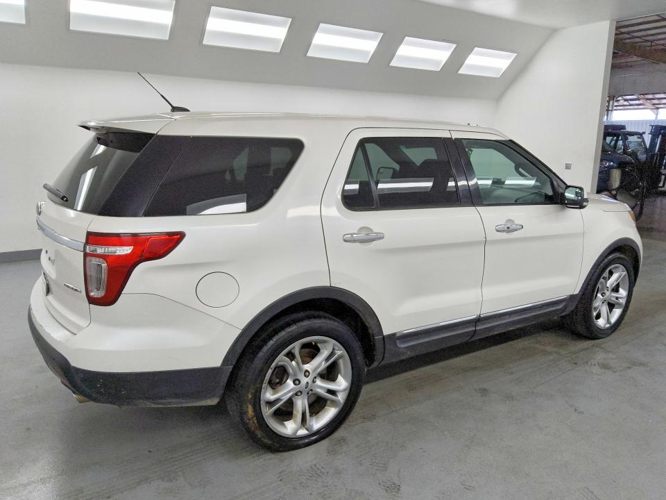 2015 Ford Explorer VIN 1FM5K7F86FGA70877 COPART salvage auction — MECHANICAL, CA - CERTIFICATE OF TITLE, sold $2,200 on 2026-09-01 (photo 3)