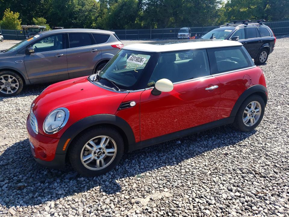 2013 Min Cooper VIN WMWSU3C5XDT375708 COPART salvage auction — MINOR DENT/SCRATCHES, TN - CERTIFICATE OF TITLE, sold $500 on 2026-08-11 (photo 1)