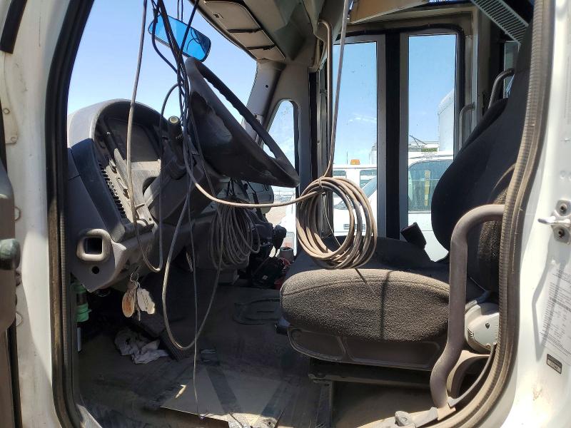 2021 Freightliner Unknown VIN 4UZADRFD0MCMM3353 COPART salvage auction — ROLLOVER, AZ - CERT OF TITLE - SALVAGE, sold $2,675 on 2026-09-06 (photo 7)