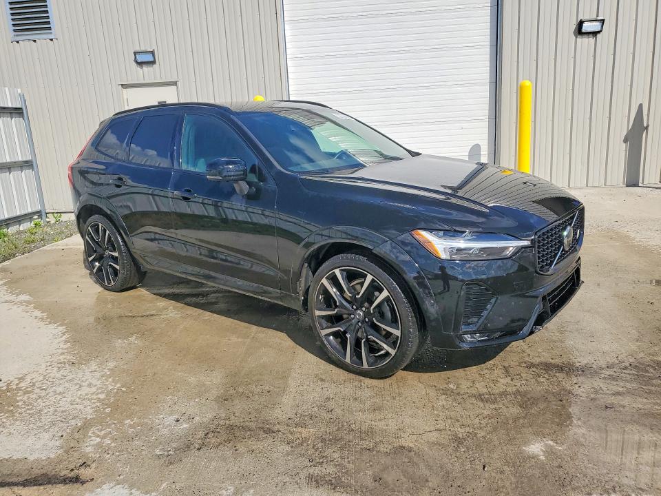 2023 Volvo Xc60 VIN LYV062RX3PB242742 COPART salvage auction — MINOR DENT/SCRATCHES, ON - PERMIT NO BRAND - UNFIT (P), sold $30,750 on 2026-09-16 (photo 4)