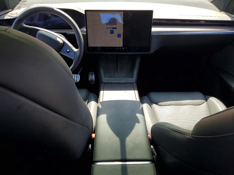 2026 Tesla Model x VIN 7SAXCAE56TF482076 COPART salvage auction — SIDE, Salvage Title, sold $58,500 on 2026-10-15 (photo 8)