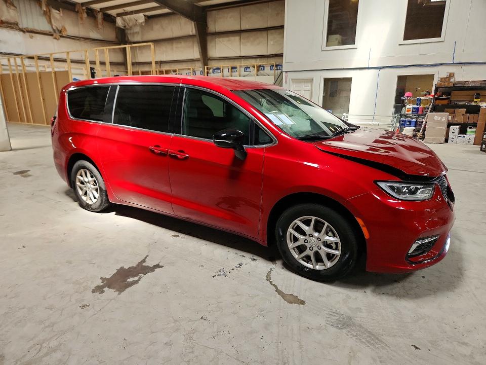 2026 Chrysler Pacifica VIN 2C4RC1BG9TR175243 COPART salvage auction — FRONT END, Fl - Certificate Of Title, sold $11,300 on 2026-08-19 (photo 4)