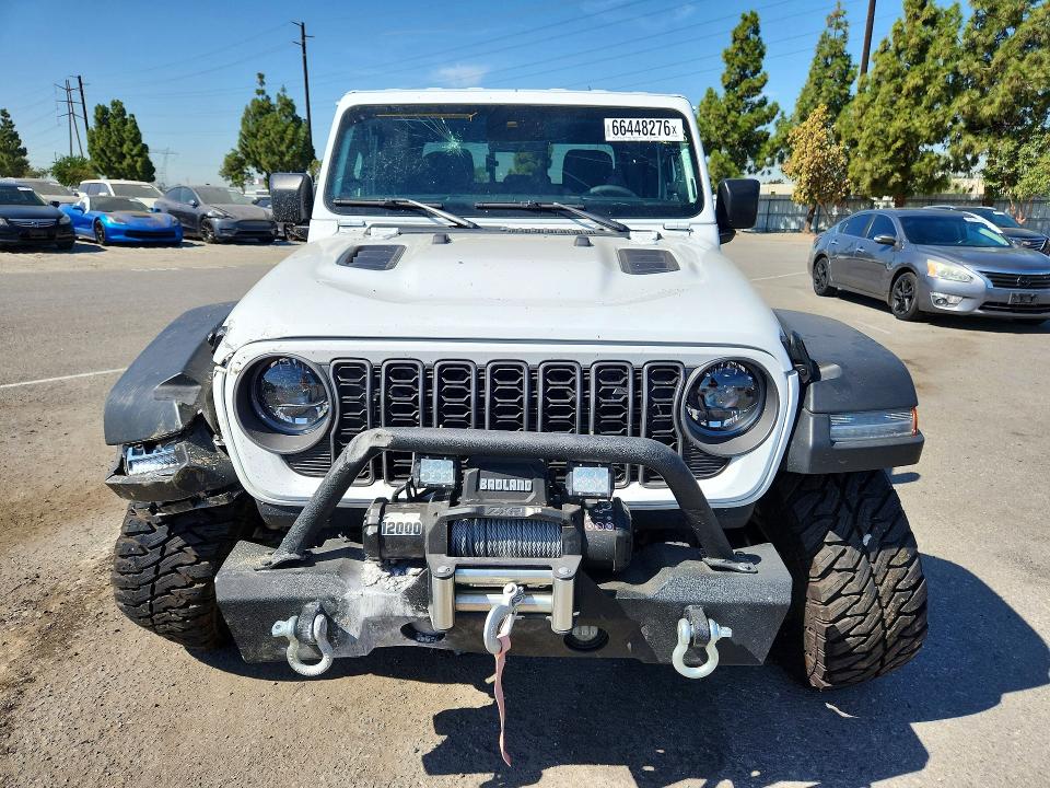 2025 Jeep Gladiator VIN 1C6RJTBG9SL535773 COPART salvage auction — FRONT END, CA - SALVAGE CERTIFICATE, sold $24,300 on 2026-09-24 (photo 5)
