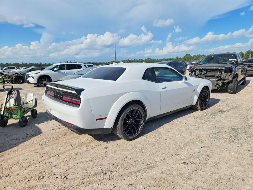 2019 Dodge Challenger VIN 2C3CDZFJ3KH624867 COPART salvage auction — WATER/FLOOD, Tx - Salvage Title-Flood Damage, sold $11,100 on 2026-08-21 (photo 3)