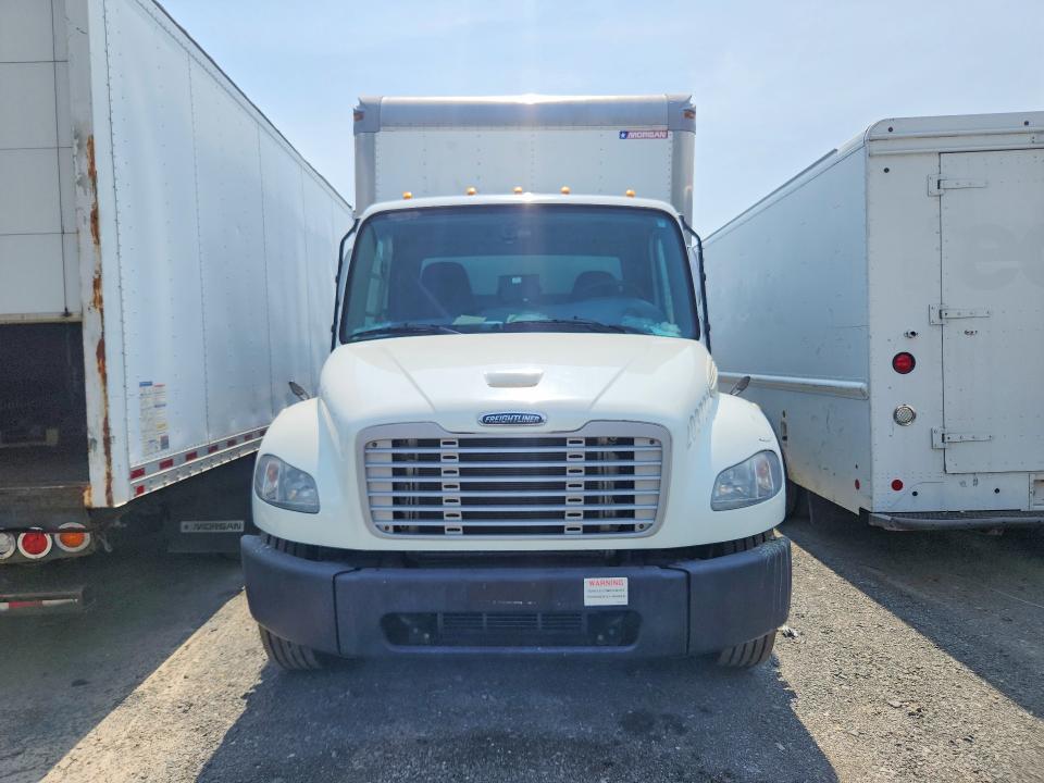 2014 Frht - freightliner VIN 1FVACWDT2EHFS9338 COPART salvage auction — MINOR DENT/SCRATCHES, MD - CERTIFICATE OF TITLE, sold $4,600 on 2026-08-31 (photo 5)