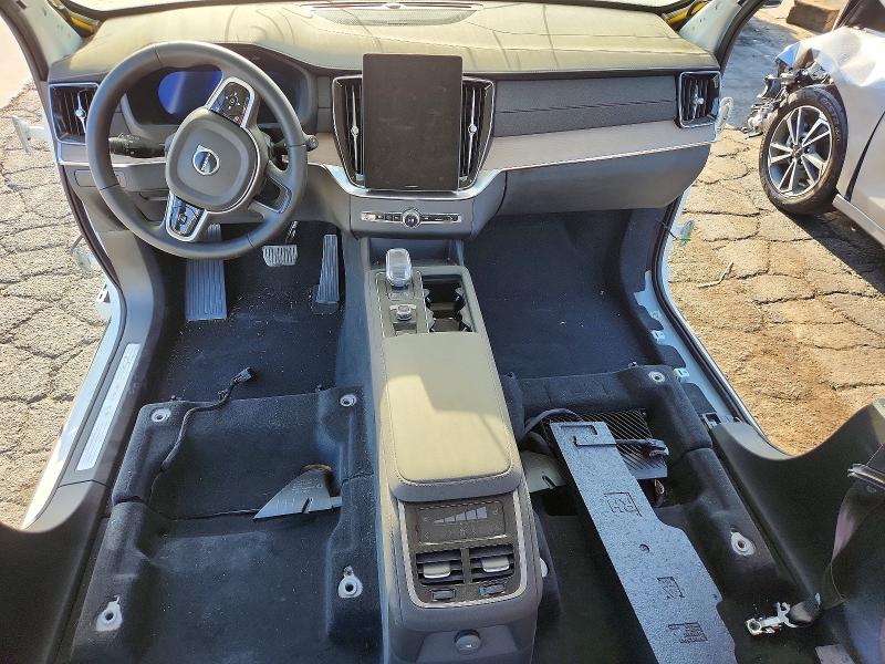 2025 Volvo Xc90 VIN YV4H60PB6S1353457 COPART salvage auction — STRIPPED, Ca - Certificate Of Title, sold $10,200 on 2026-08-06 (photo 8)