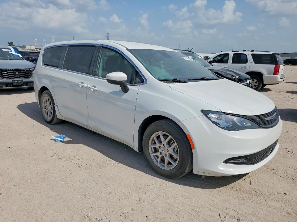 2023 Chrysler Voyager VIN 2C4RC1CG4PR625594 COPART salvage auction — SIDE, Fl - Cert Of Title Slvg Rebuildable, sold $8,500 on 2026-08-21 (photo 4)